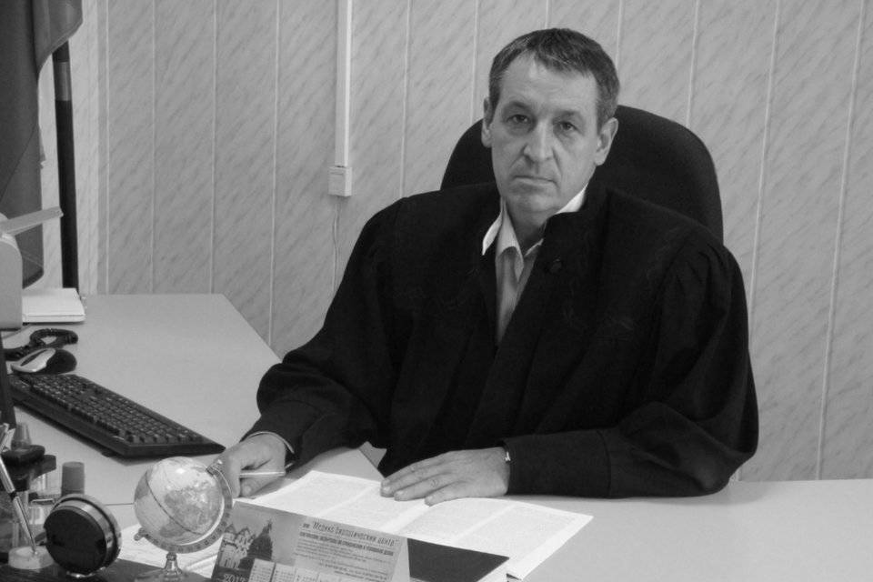 Умер 62-летний экс-глава Волжского горсуда