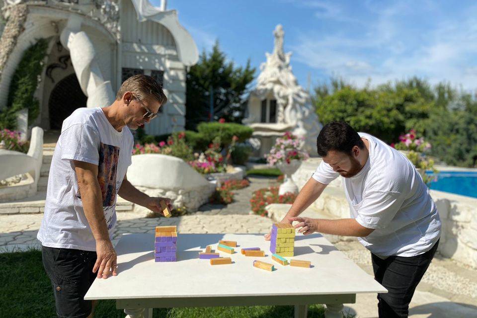 Волгоградец построил сахарный замок в пять этажей - 23 июня 2017 - V1.ру