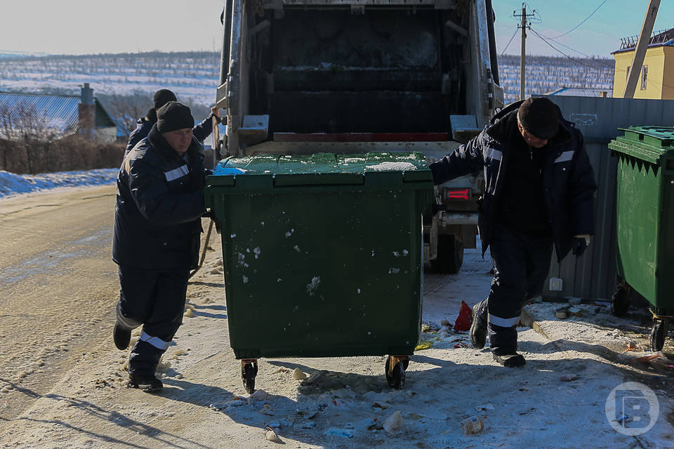 В Волгоградской области за мусор платили умершие селяне