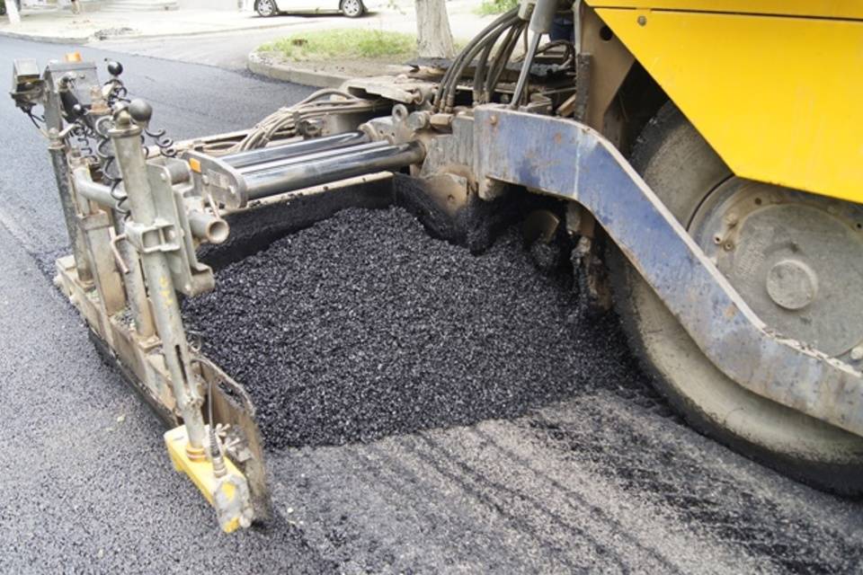 В Волгограде обновляют проезд между поселками Водники и Лесобаза