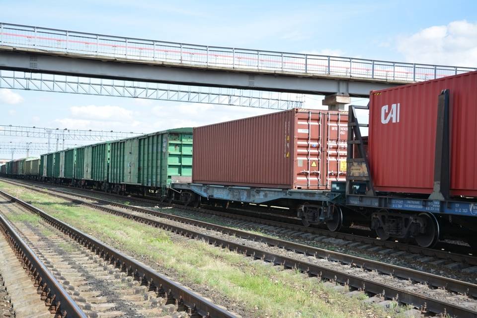 Погрузка на железной дороге в Волгоградской области составила более 10,8 млн тонн