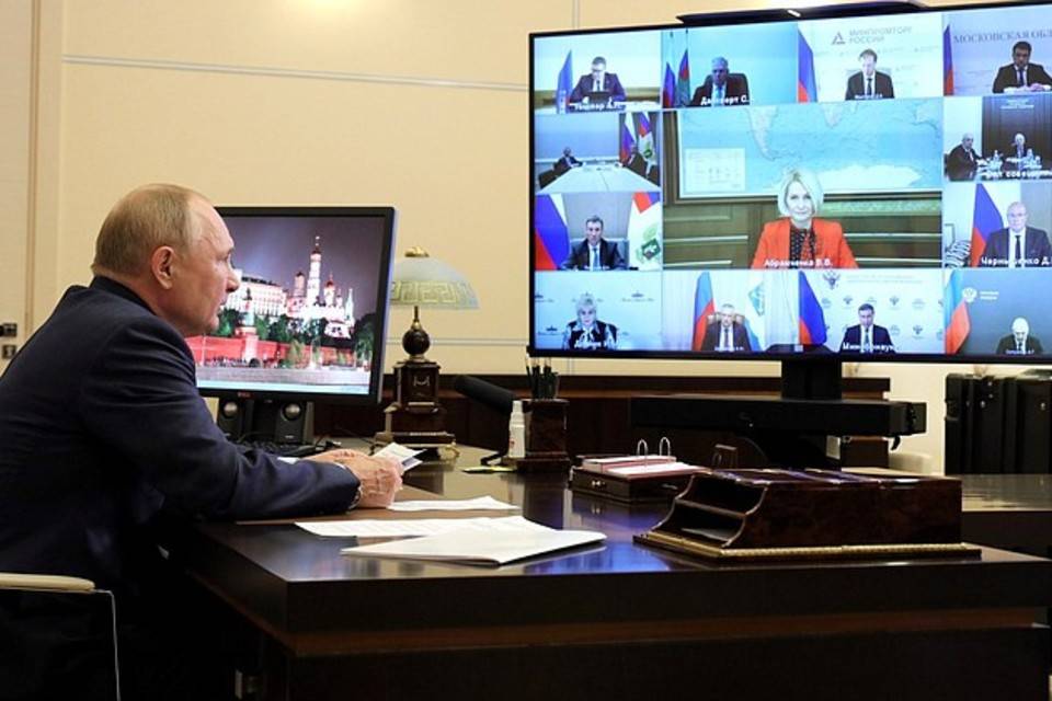 Президент Владимир Путин отметил успехи российского АПК