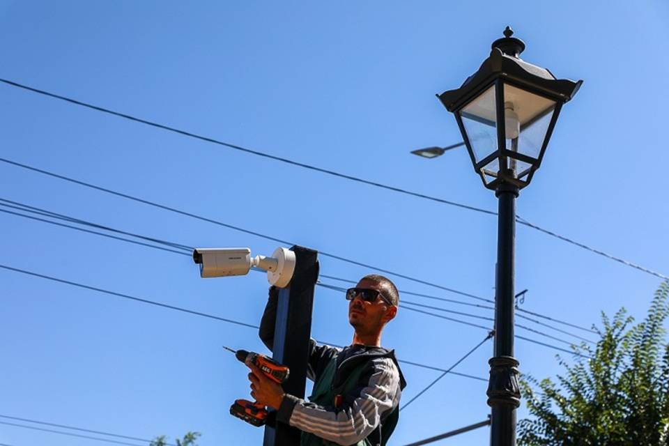 12 октября энергетики обесточат дома в 5 районах Волгограда