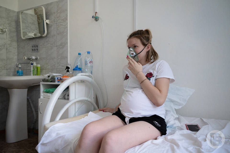 «Чтобы не разлучать»: волгоградский врач о вакцинации беременных