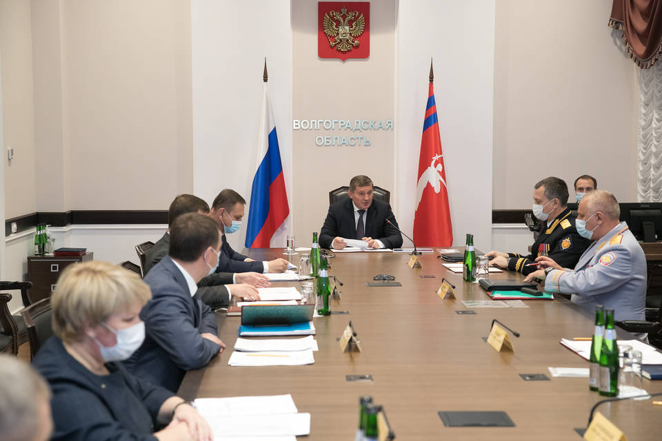 Губернатор собрал на совещание силовиков Волгограда