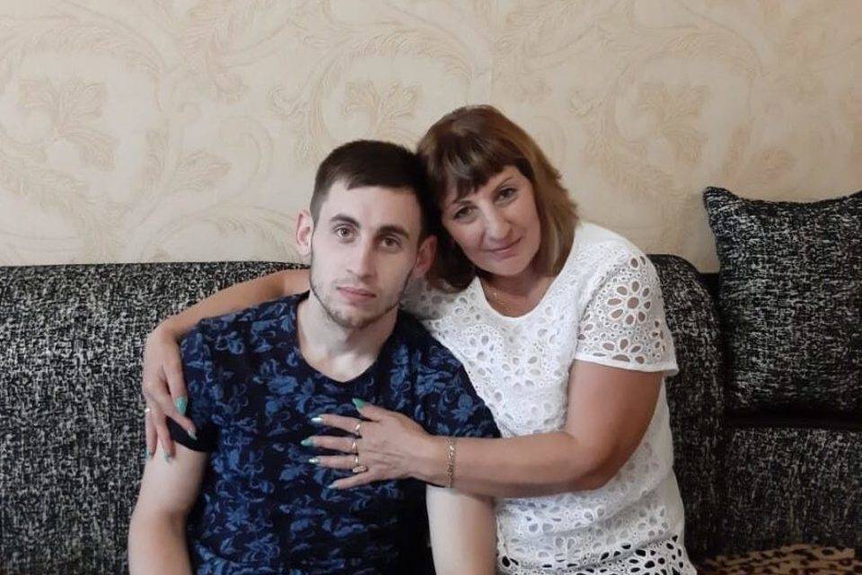 «Достану сына из могилы»: мама погибшего в СИЗО-1 волгоградца ищет справедливости в Москве