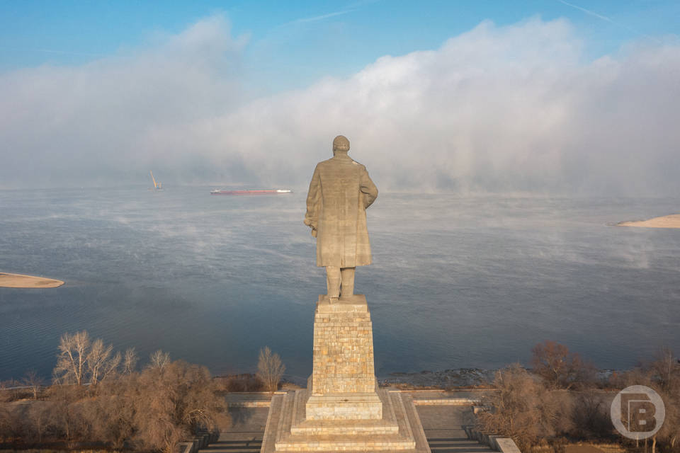 Ноябрьский туман - предвестник снегопада: природное явление в объективе волгоградского фотографа