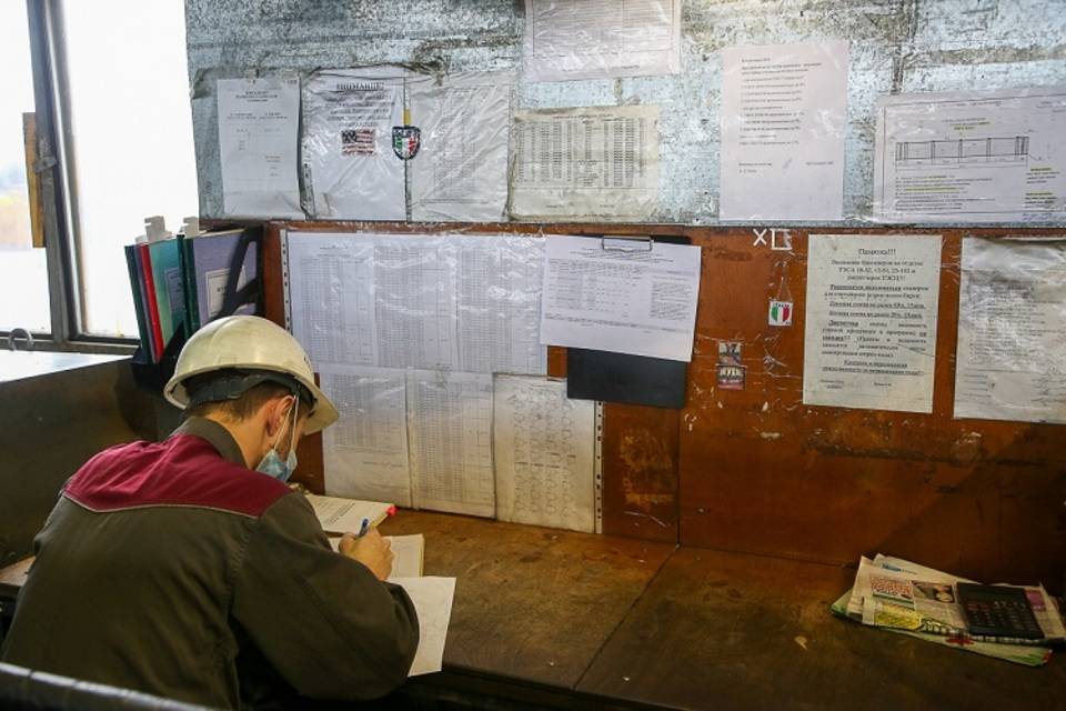 Под Волгоградом стеклотарный завод оштрафовали за ложь на 44 млн