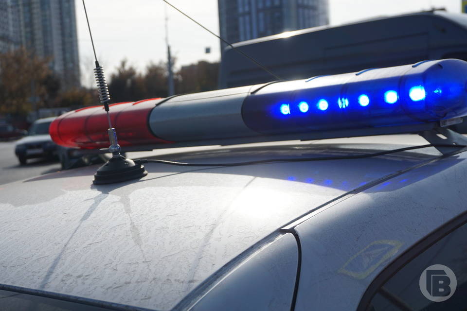 В Волгограде водитель сбил 49-летнюю женщину и скрылся