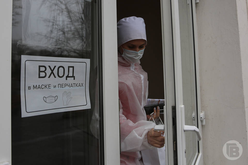 COVID-19 в Волгоградской области заболел 421 человек