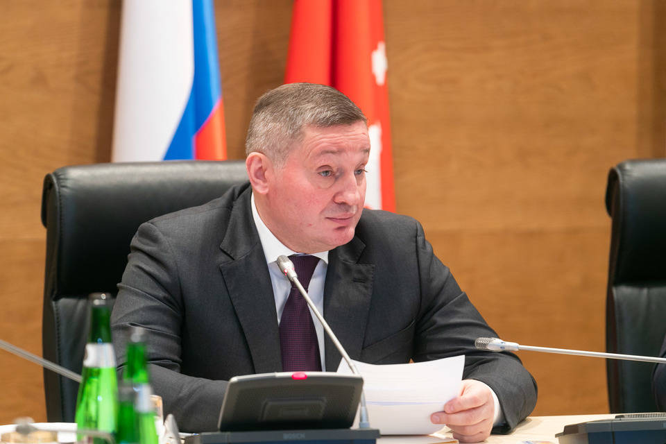 Андрей Бочаров на встрече с депутатами облдумы подвел итоги года