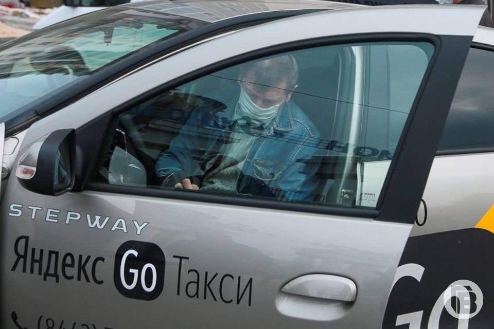В Волгограде взлетели цены на услуги такси