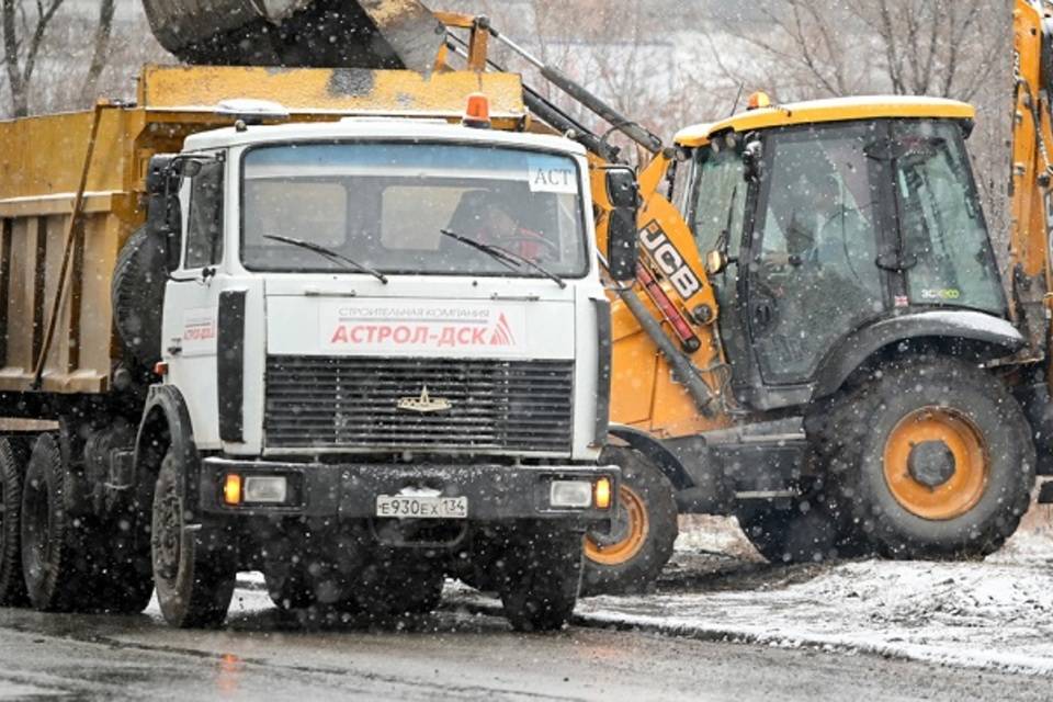 На трассах Волгоградской области из-за снегопада сложная обстановка