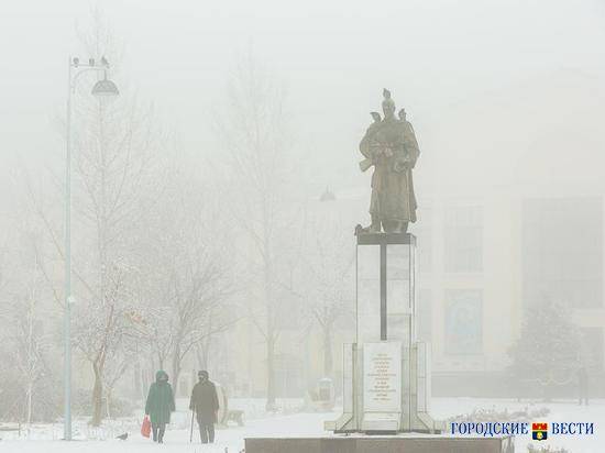 МЧС предупредило волгоградцев о снеге, тумане и гололёде 8 января