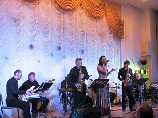 МУК «Волгоградконцерт» зовет на «Старый добрый джаз на Старый новый год»