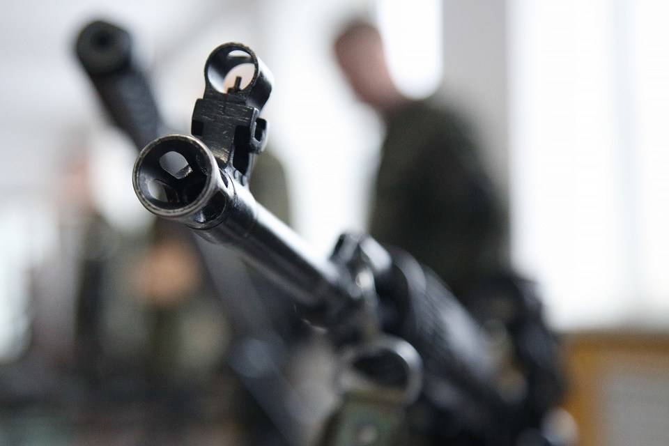 В Волгоградской области задержали 40-летнего стрелка, несколько раз выстрелившего в людей из обреза