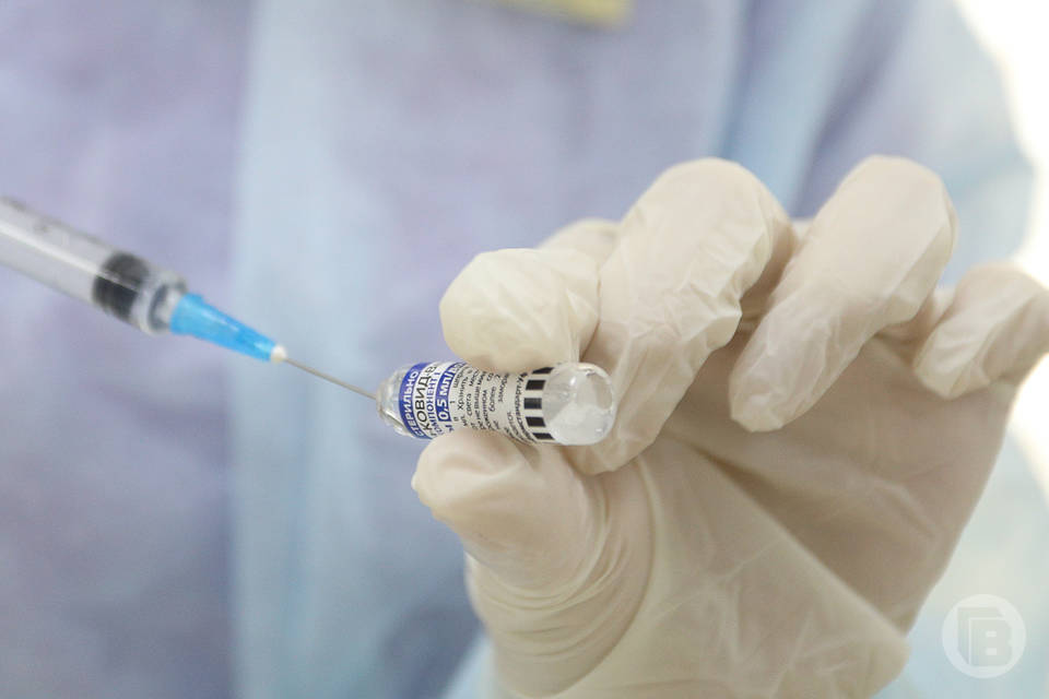 Испытания единой вакцины от COVID-19 и гриппа завершат в 2022 году
