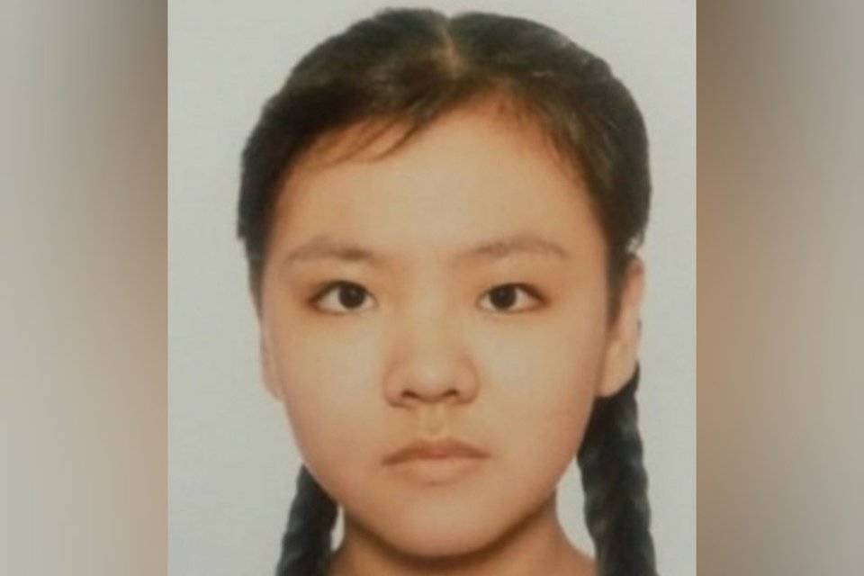 Найден портфель 15-летней школьницы, пропавшей под Волгоградом