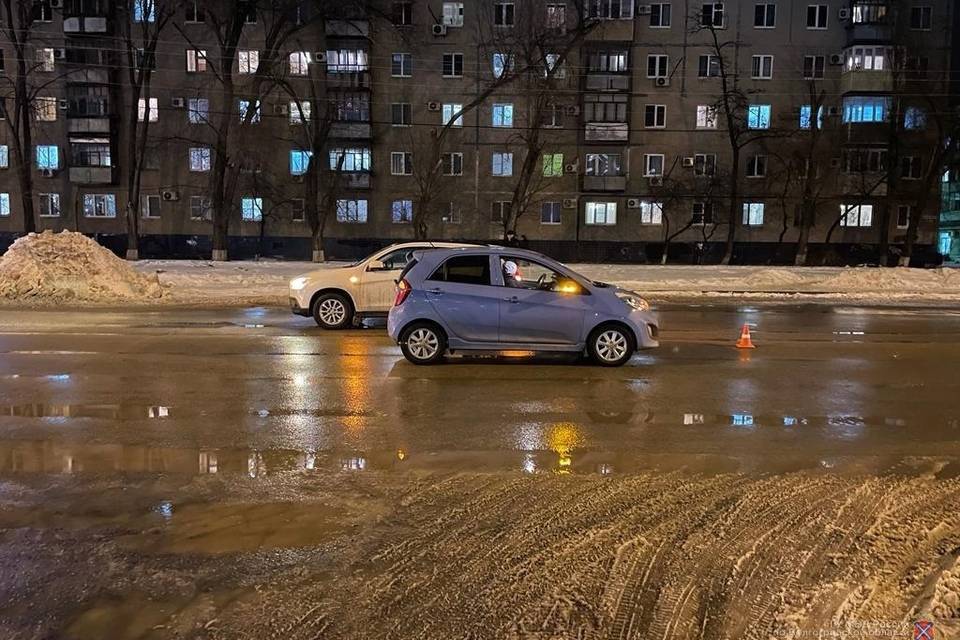 В Волгоградской области подросток попал под колеса иномарки