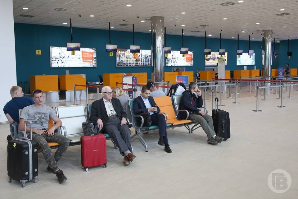 Запрет на работу южных аэропортов России продлили до 26 марта