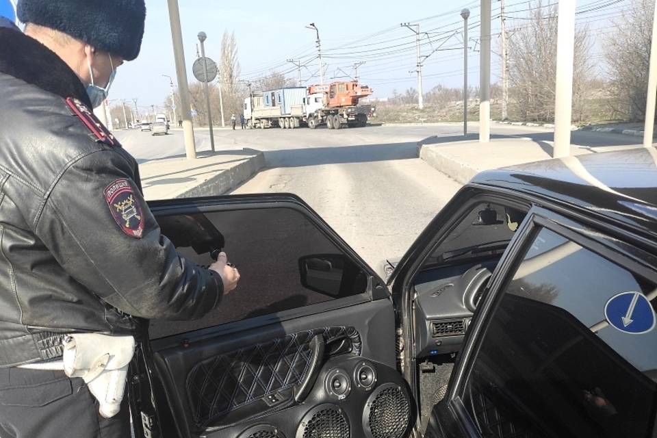 Волгоградских автомобилистов вновь наказывают за тонировку