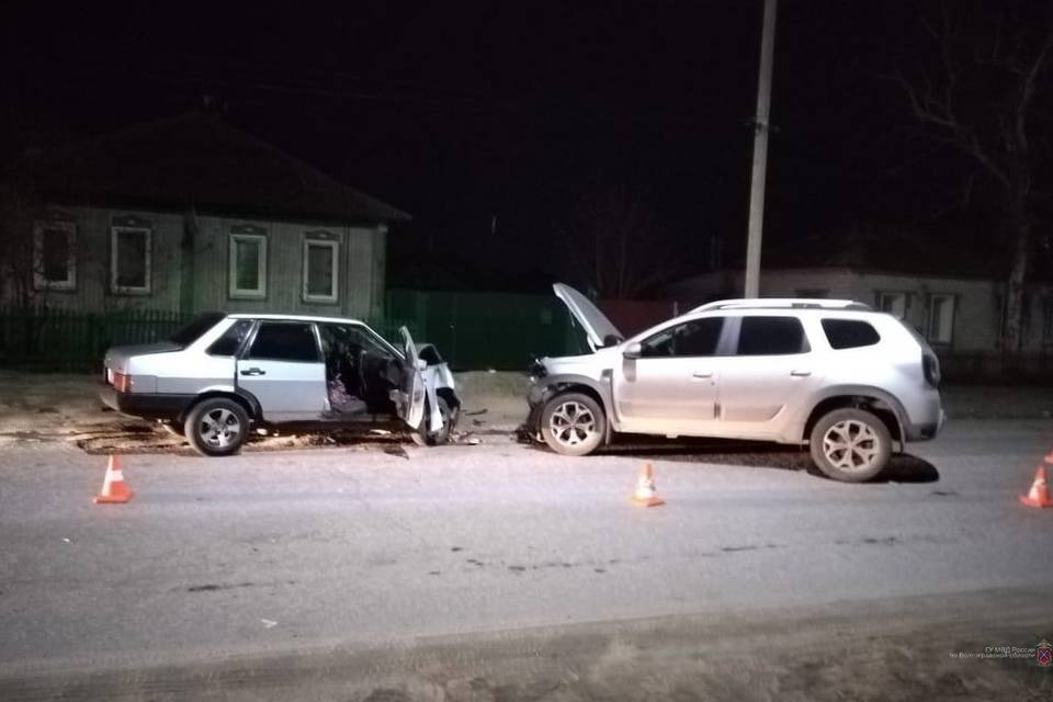 ДТП в Урюпинске с двумя пострадавшими устроил подросток за рулем