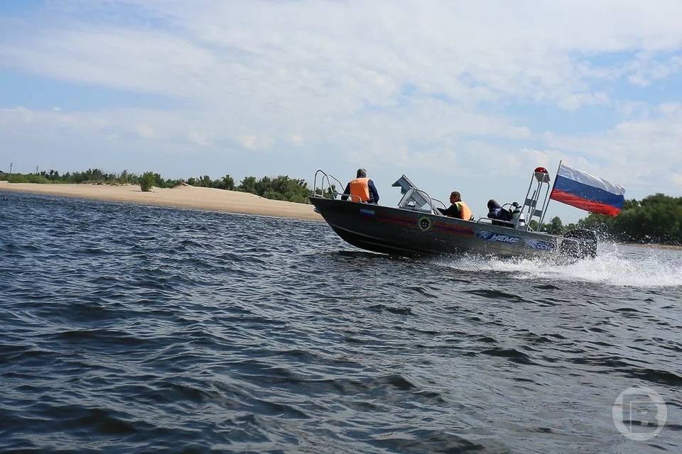 Мальчика с перевернувшегося катера нашли на дне водохранилища в Камышине