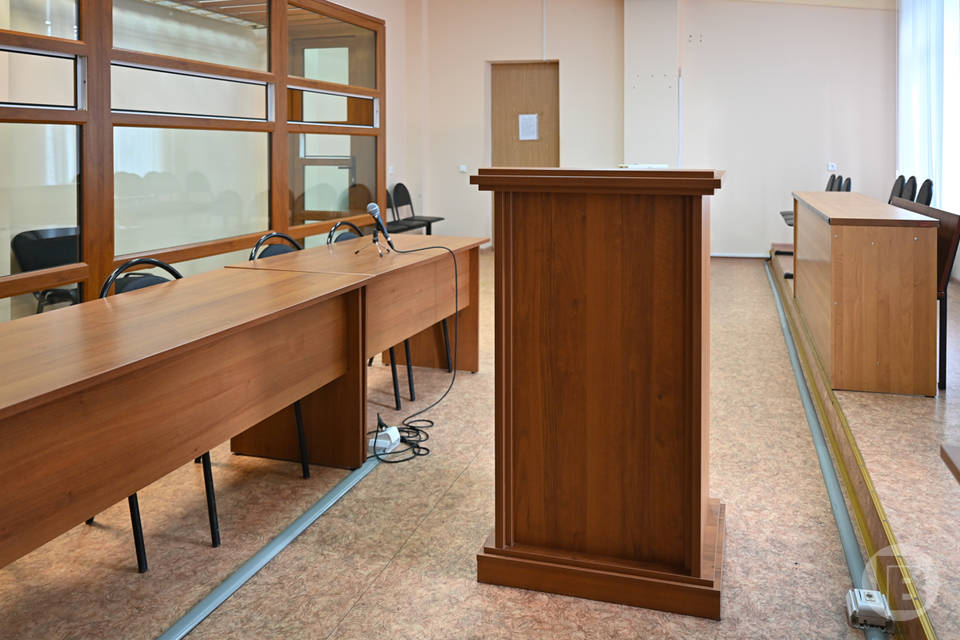 В Волгограде экс-судье, ушедшему в бизнес, не смягчили приговор за присвоение 50 млн