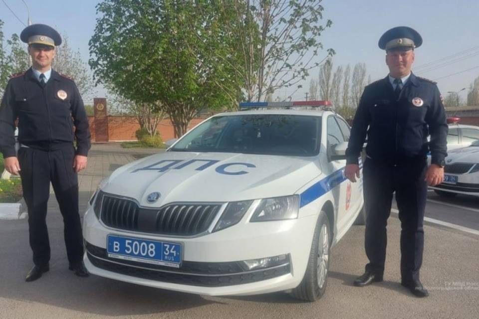 Под Волгоградом полицейские спасли 3-летнего малыша с отеком Квинке