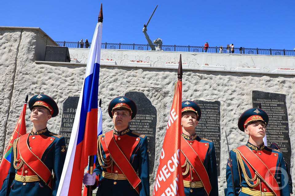 На Мамаевом кургане в Волгограде открыли памятник тамбовчанам