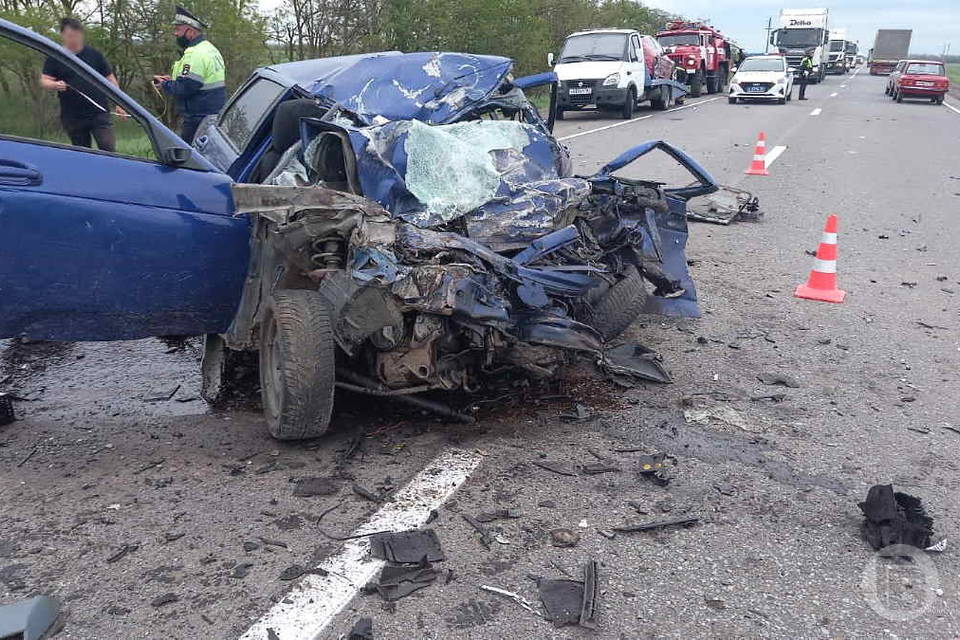 В ДТП под Волгоградом погиб 25-летний водитель легкового автомобиля