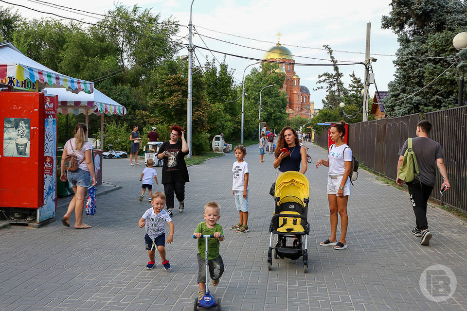 Комсомольский сад приглашает волгоградцев отметить начало лета по-семейному