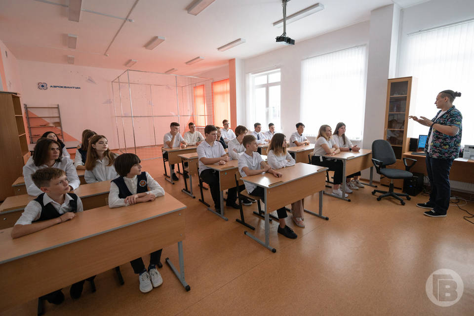 В Волгограде назвали имена 15 лучших школьных учителей