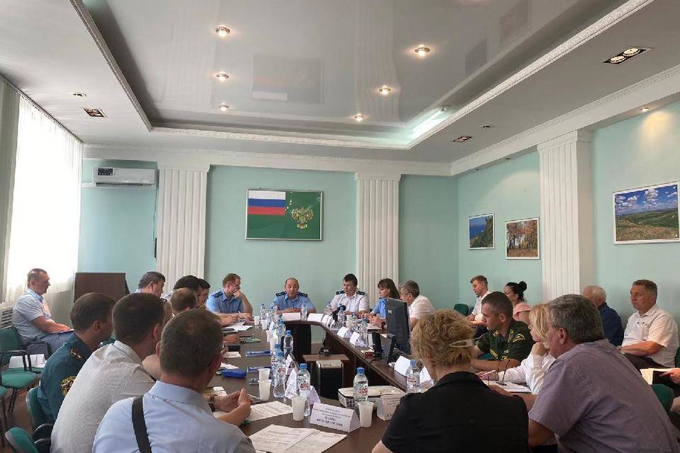 Природоохранный прокурор провел совещание в Волгограде