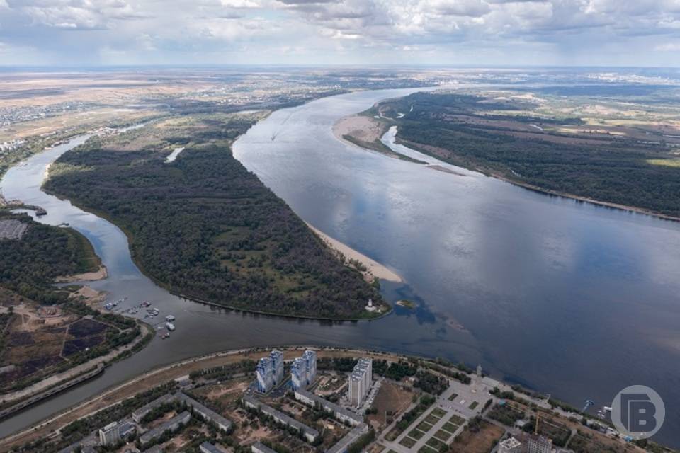 Реку Волгоградской области загрязнили магнием, натрием и нефтепродуктами