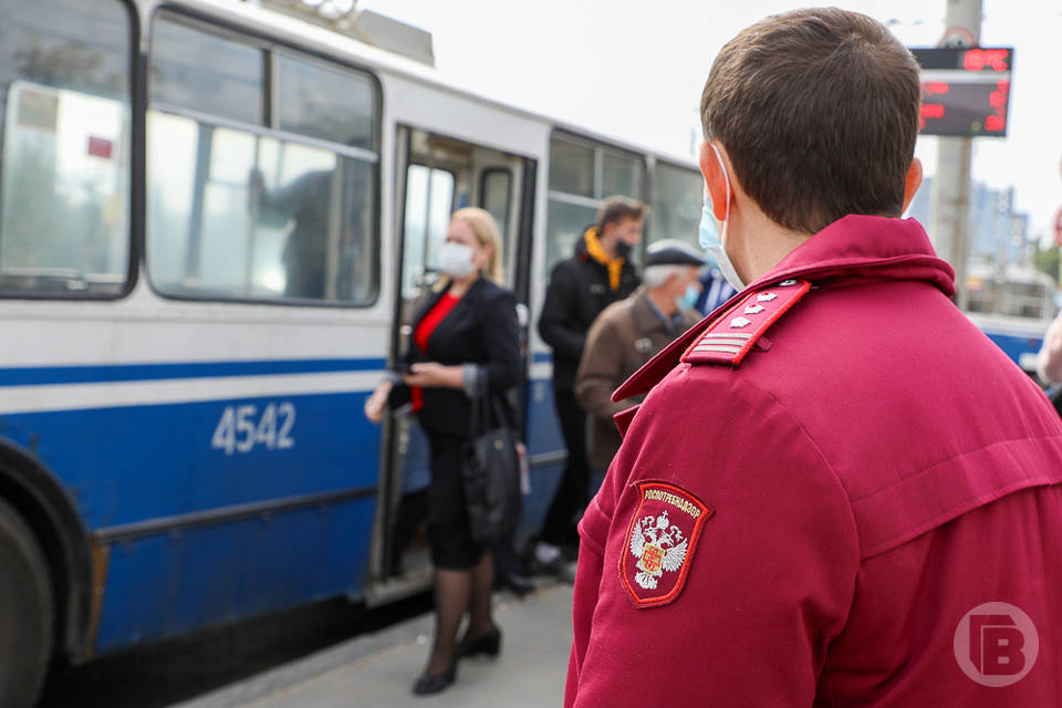 Лженачальники Роспотребнадзора вымогают деньги у бизнеса в Волгограде