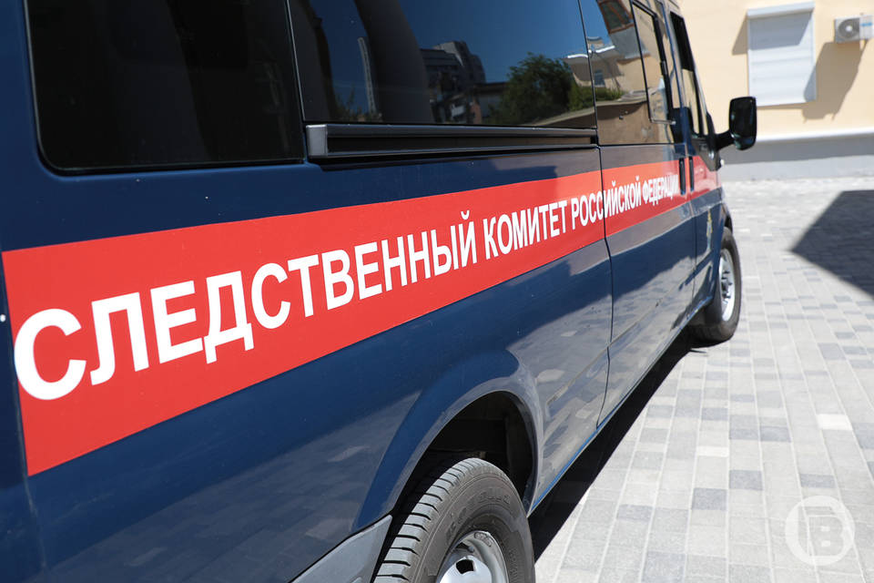 В Волгограде в одном из дворов обнаружили тело 59-летнего мужчины