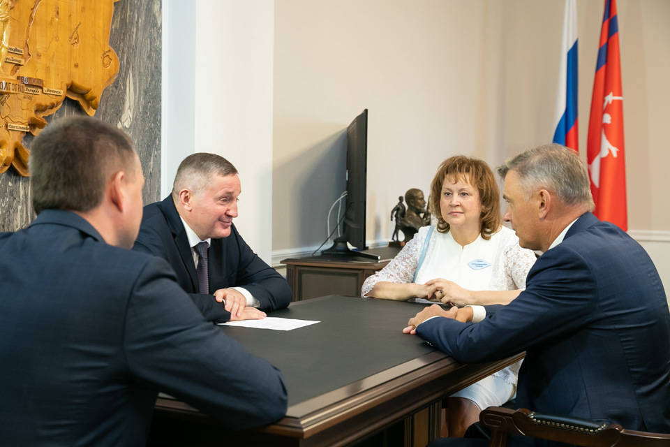 Бочаров провел рабочую встречу с руководством федеральной и региональной нотариальных палат