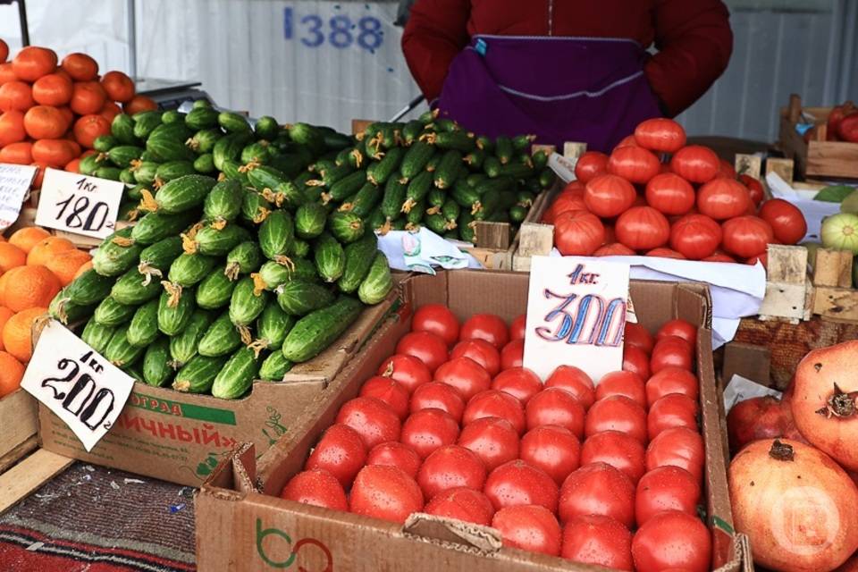Волгоградские санврачи нашли в продаже опасные овощи