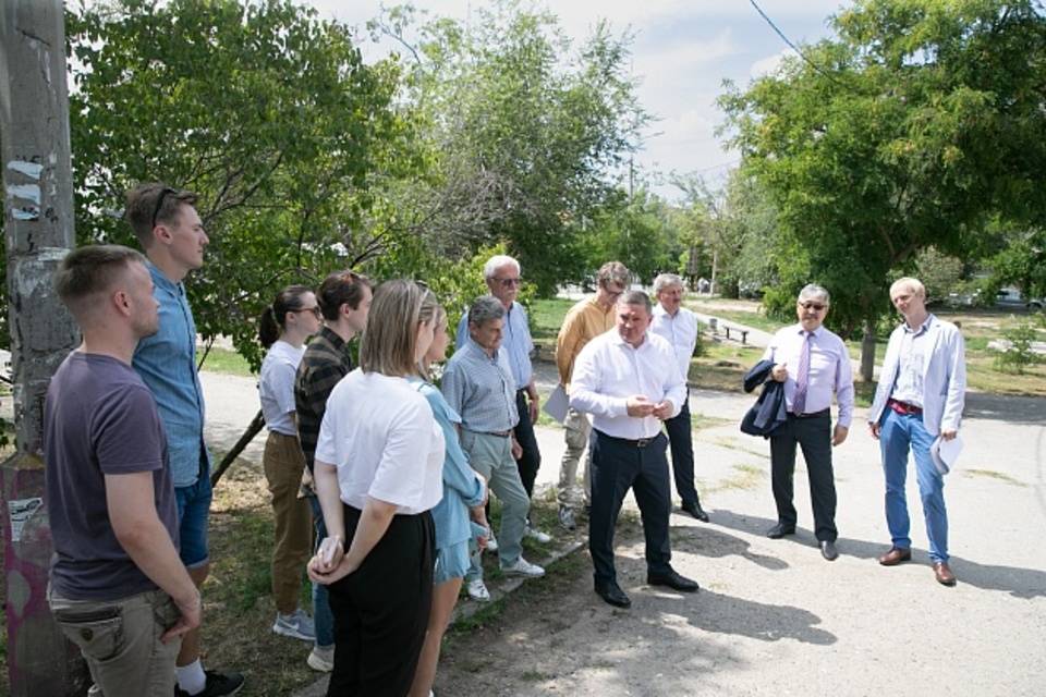 В Волгограде обсудили благоустройство Сурского сквера