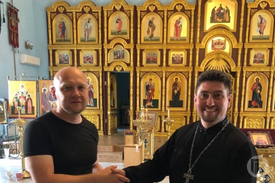 Матпомощь эвакуированным жителям Донбасса передали православные верующие волгоградцы