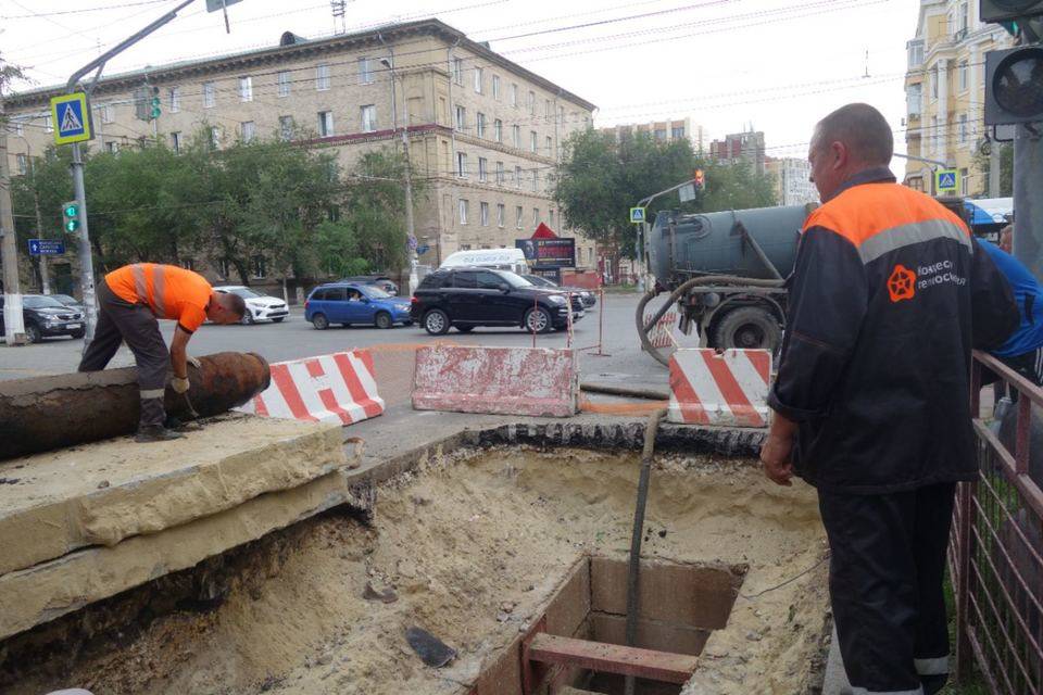 Концессия волгоград пархоменко. Ремонтные работы. Волгоград улицы. Концессии водоснабжения Волгоград.