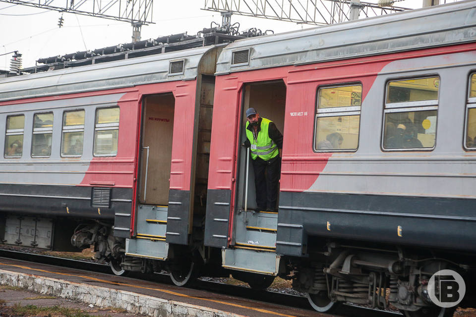 15 августа в Волгоградской области на 3 часа закроют железнодорожный переезд