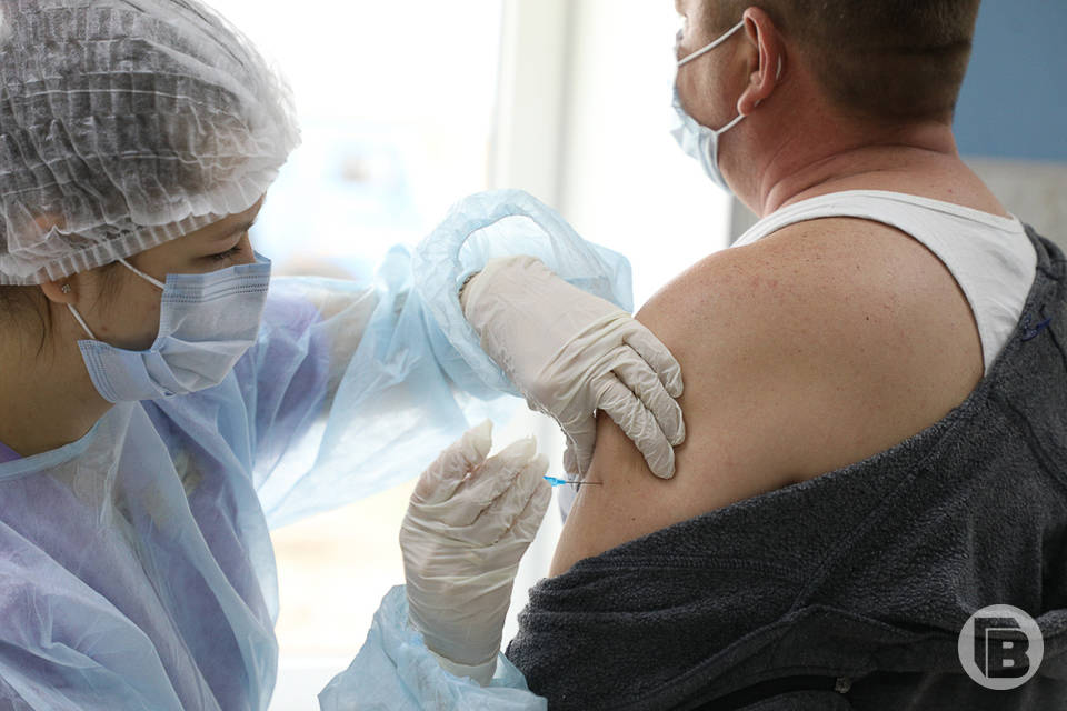 В Волгоградскую область привезли 350 тысяч доз вакцин против гриппа