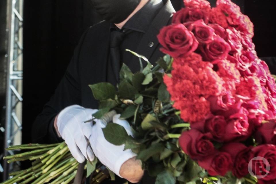 В Волгограде ритуальщики положили в гроб не того покойника