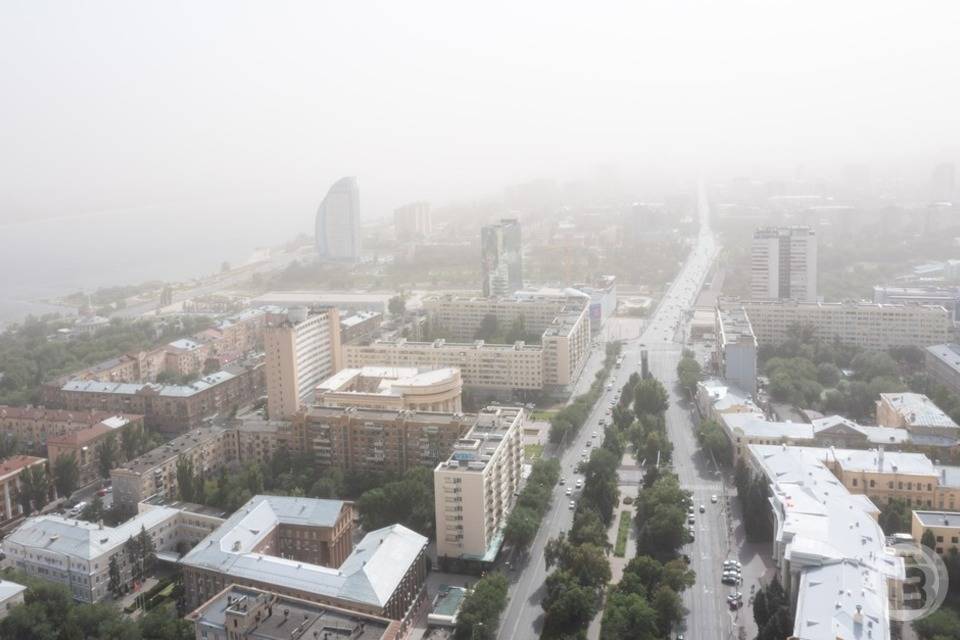 Пыльная буря в Волгограде может задержаться на несколько дней
