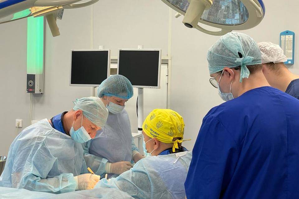 В Волгограде врачи сделали сложнейшую операцию 14-летнему подростку с болезнью Олье