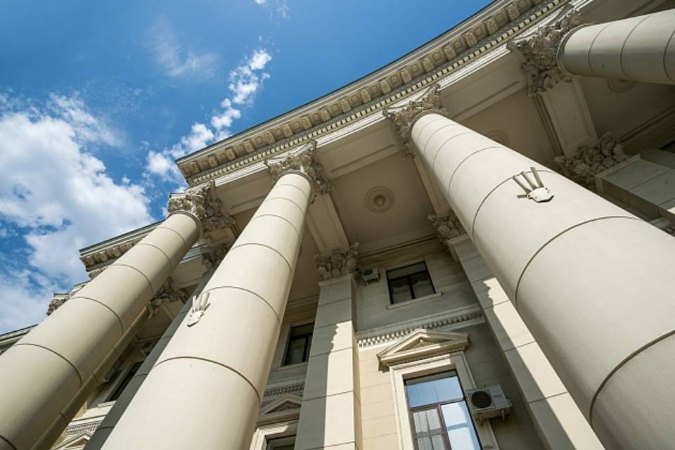 В Волгограде губернатор Андрей Бочаров утвердил состав фонда поддержки участников СВО