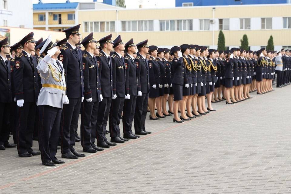 В Волгограде академия МВД отметила 55-летие со дня основания