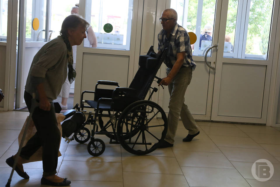 Более 2,8 тысяч волгоградцев воспользовались бесплатным прокатом оборудования для реабилитации инвалидов